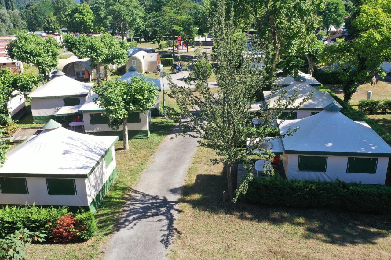 פואה Camping Du Lac מראה חיצוני תמונה