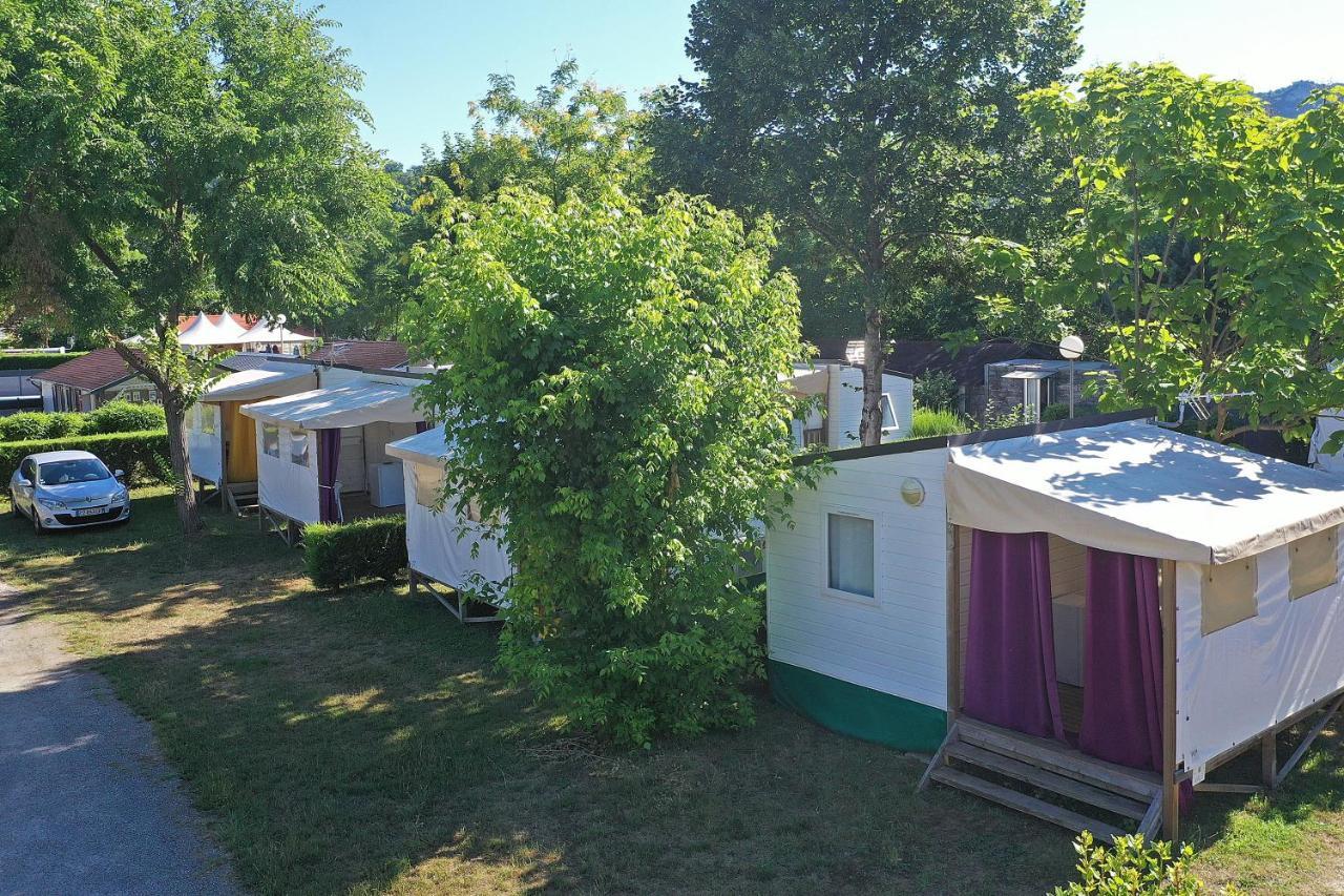 פואה Camping Du Lac מראה חיצוני תמונה